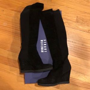 Stuart weitzman demiswoon boot